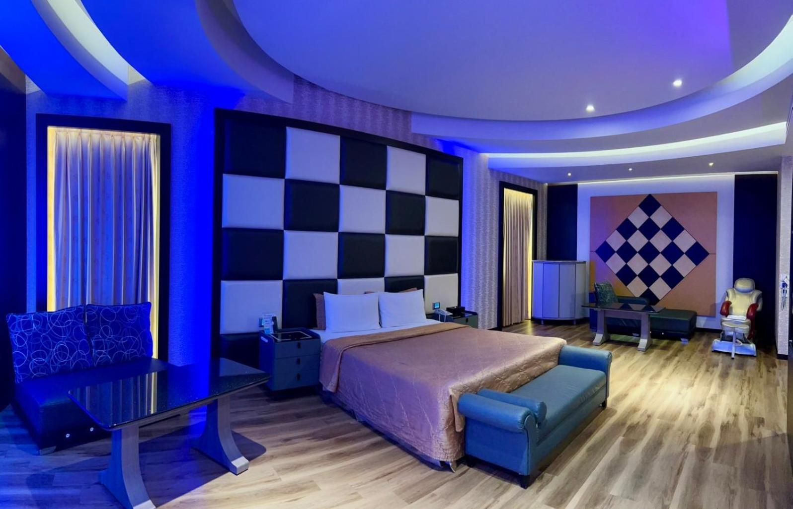 Wei Feng Exquisite Motel Pintung Branch Pingtung Luaran gambar