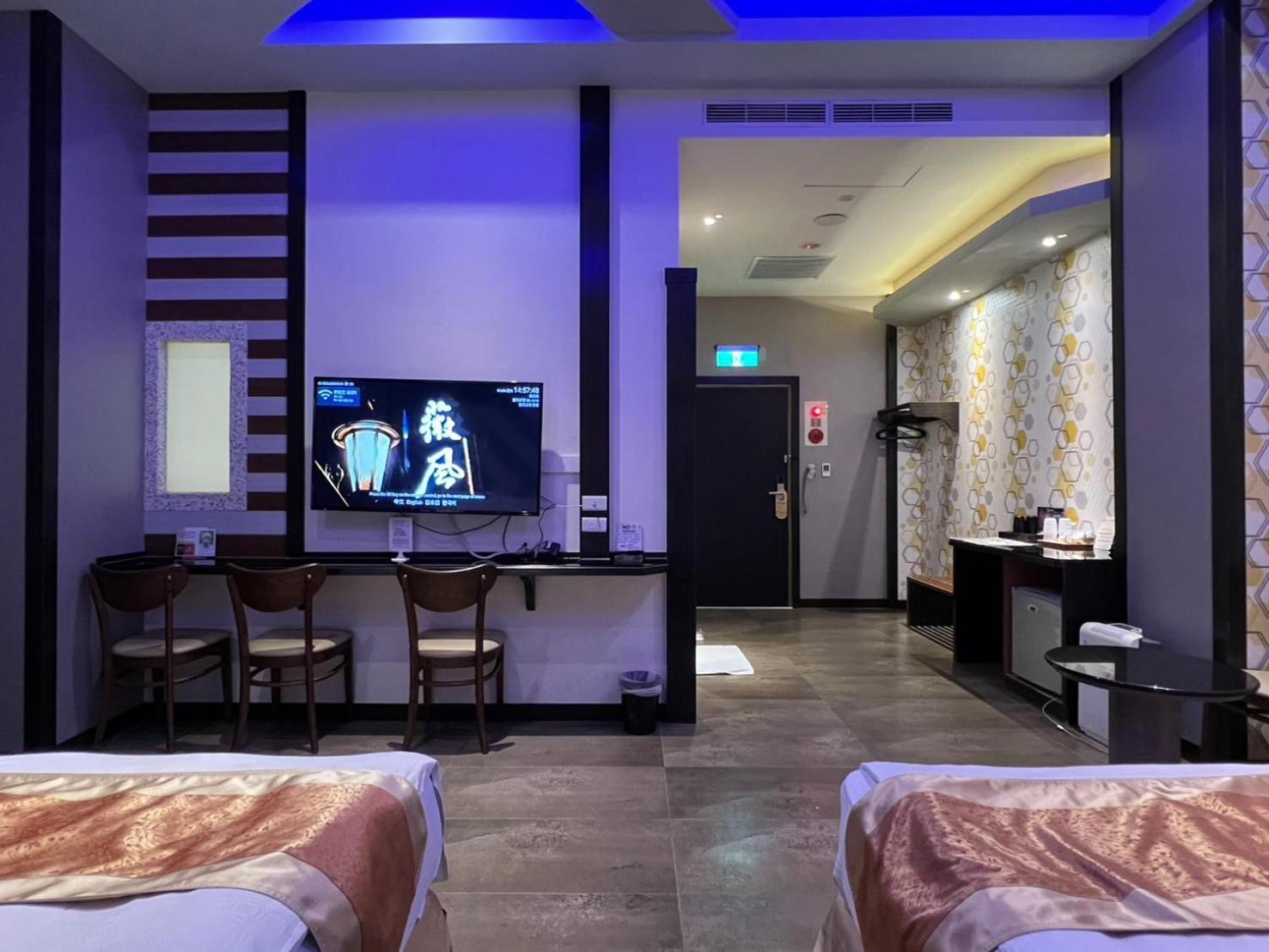 Wei Feng Exquisite Motel Pintung Branch Pingtung Luaran gambar